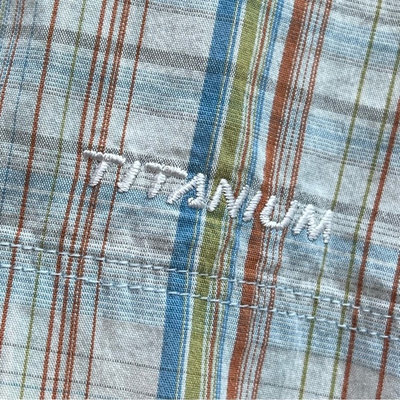 Columbia Titanium Omni Dry Short Sleeve Button Up Shirt Men Size Medium - Picture 3 of 9